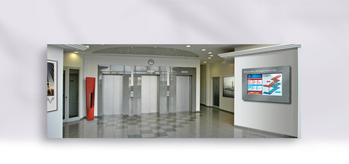 Einganshale-mit-Marmor-Digital-Signage