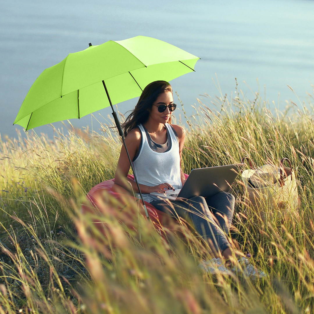 beach-parasol-travelmate-camper-grass-green-6139_artfarbe_158_detail_10381.jpg