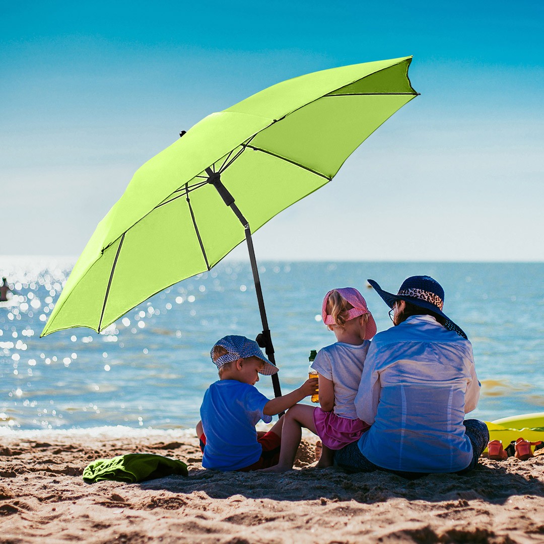 parasol-l-grass-green-8205_artfarbe_12714_detail_8323.jpg