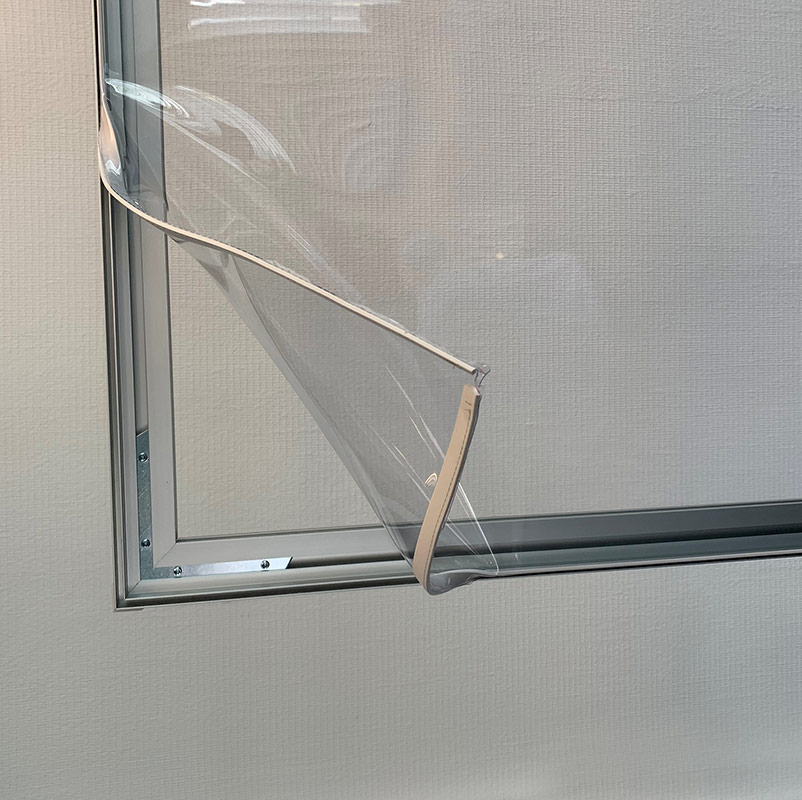 Profil der Infektionsschutzwand mit Gummikeder und klarem PVC