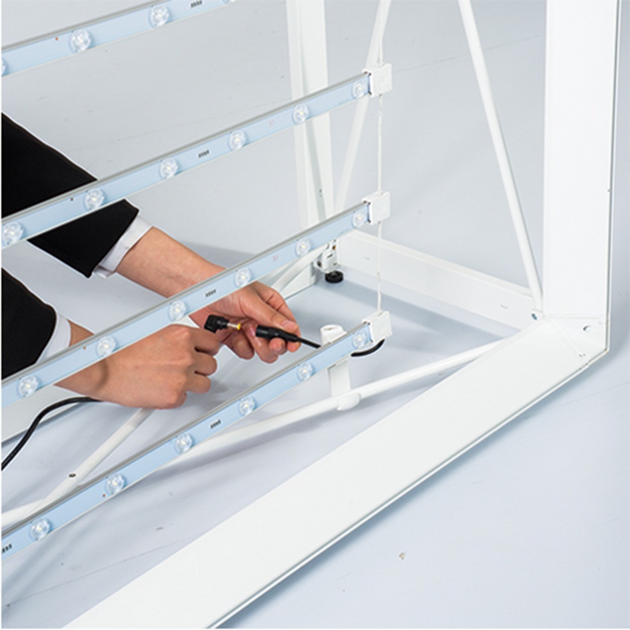 Silicon Fabric Theke (mit LED-Beleuchtung) - faltbare Pop-Up Theke mit Textildruck Detail Stromanschluss