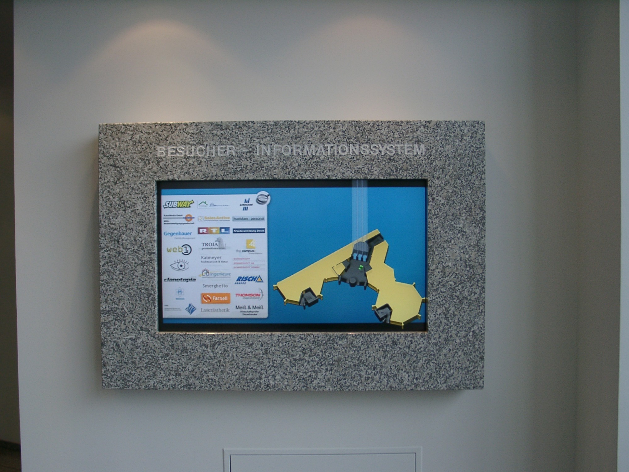 Besucherinfo_Touch_Granit